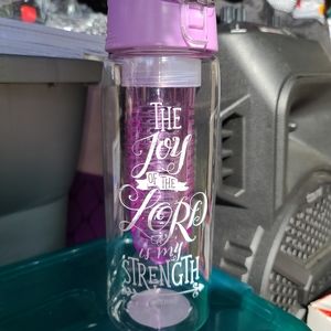 Infuser water bottles